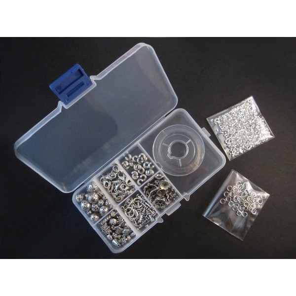 Schmuckzubehör Set in Sortierbox Karabiner Knebelverschluss Metallperlen etc. - Schmuckzubehör Set
