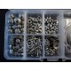 Metall Schmuckzubehör Set in Sortierbox Karabiner Knebelverschluss Metallperlen etc. - Schmuckzubehör Set