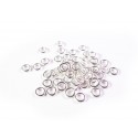 50x geschlossener Ring 4x0,8mm rund in hellsilberfarben - Schmuckzubehör