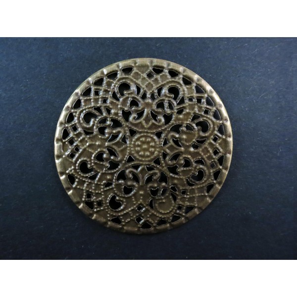 1x filigranes bronzefarben Ornament 41mm Anhänger / Aufnäher Streudeko - bronzefarben Bastelbedarf