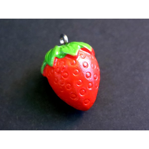 1x rote Erdbeere als Schmuckanhänger 24x16mm Obst Schmuckanhänger - Schmuckzubehör - Leisure-Beads DIY