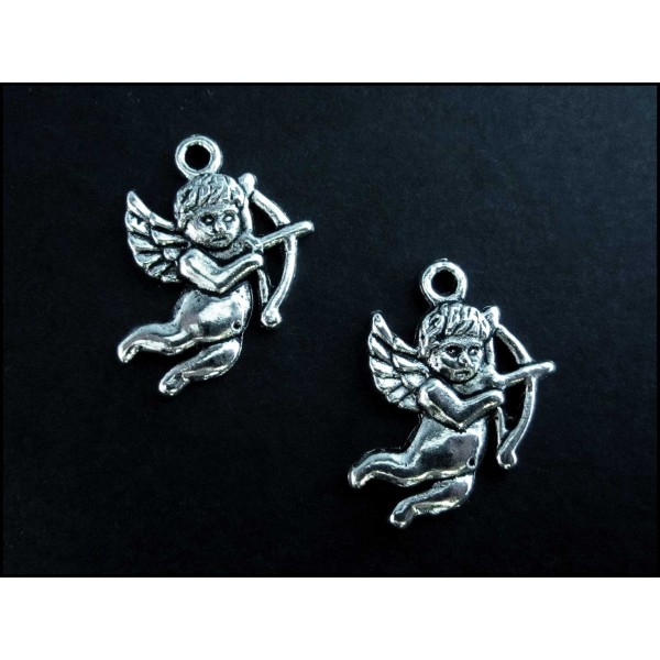 1x Engel Putte Amor silberfarbene Schmuckanhänger 16x22mm - Schmuckzubehör
