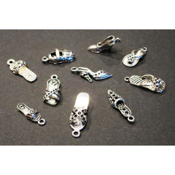 Leisure-Beads - 10 Schuh Anhänger im Mix 7-28mm silberfarbene Schmuckanhänger - Schmuckzubehör