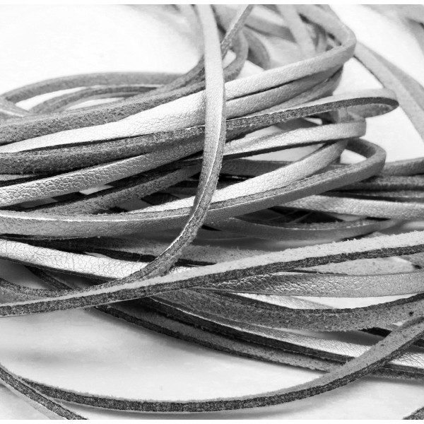 1m silberfarben Lederband 3mm x 1,5mm silberfarbenes Echtleder Band - Leder Schmuckzubehör - Leisure-Beads DIY