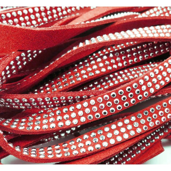 1m rotes Kunstlederband 8mm mit Nieten rotes Schmuckband in Wildlederoptik für Armbänder - Schmuckzubehör Lederband - Leisure-Beads DIY