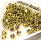 100 fliederfarbene Strasssteine 4x4mm gefasste Klebsteine - Bastelbedarf