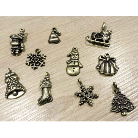 Leisure-Beads - 10 bronzefarben Weihnachts Anhänger im Mix Schmuckanhänger für Weihnachten - Schmuckzubehör