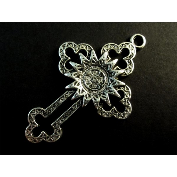 1x großes Kreuz Kruzifix Anhänger silberfarben Schmuckanhänger 53x33mm - Schmuckzubehör