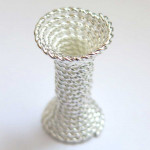 1x hellsilberfarbene Spirale 30x15mm Innen 5mm Großlochperle - Schmuckzubehör