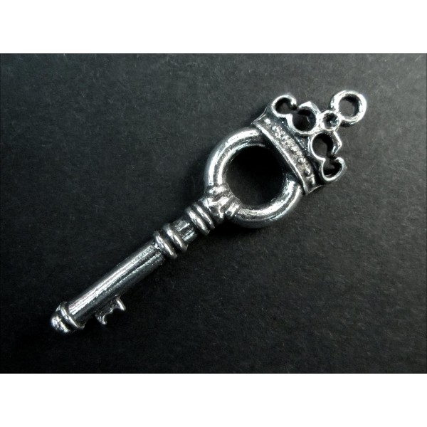 1x silberfarben Schlüssel mit Krone 12x45mm Schmuckanhänger - Schmuckzubehör