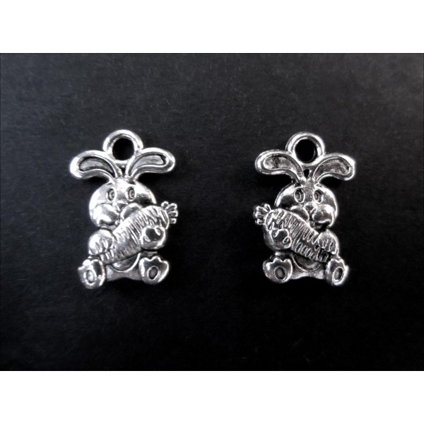 2x silberfarbener Osterhase Anhänger mit Karotte 14x10x2mm silberfarbener Schmuckanhänger - Schmuckzubehör - Leisure-Beads DIY