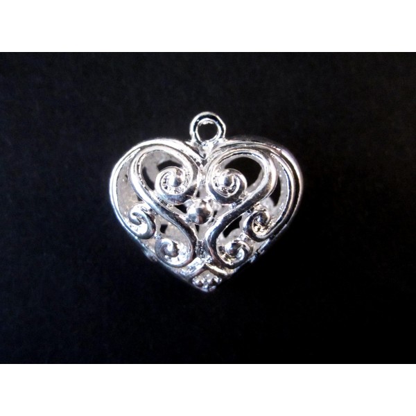 1x hellsilberfarbener Herz Anhänger 20x20x10mm Trachtenherz Schmuckanhänger - Schmuckzubehör - Leisure-Beads DIY